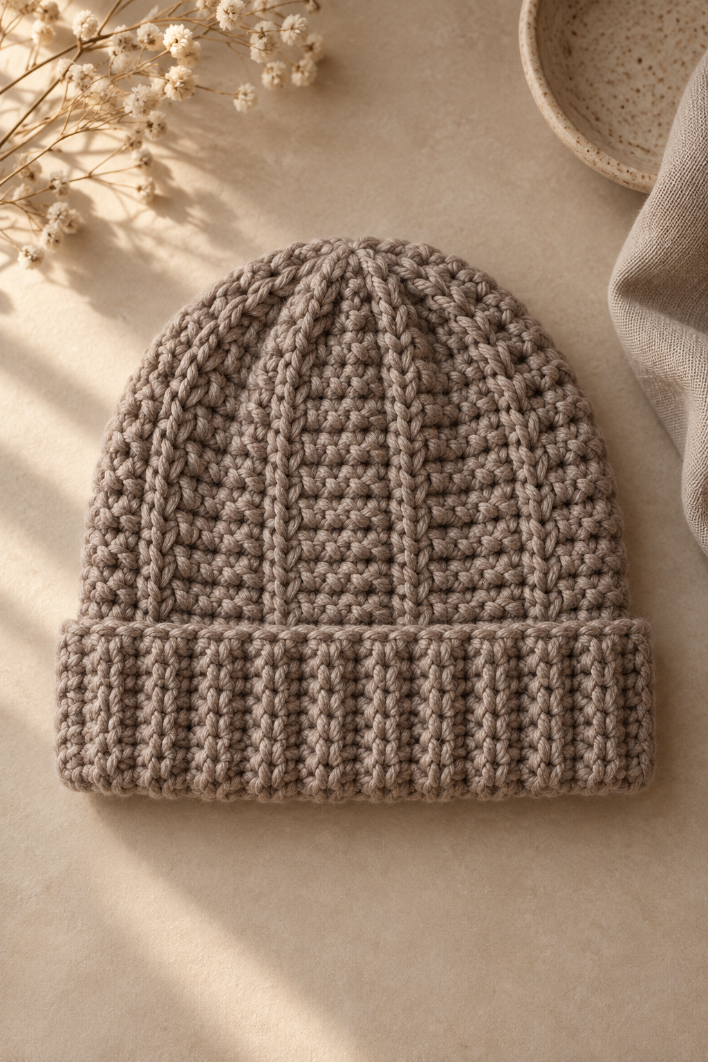 Knit-look crochet beanie in taupe